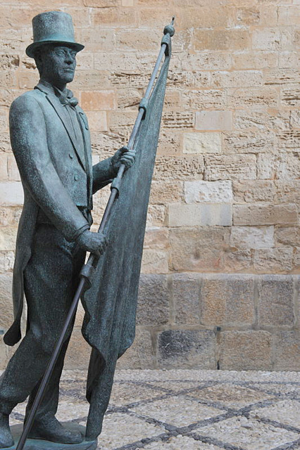 The Caballero Cubierto, Plaza del Salvador, Orihuela