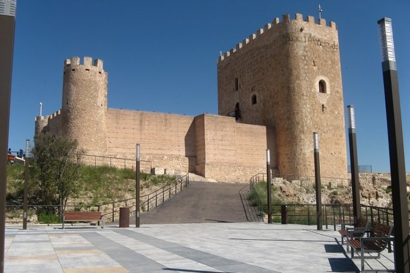<span style='color:#780948'>ARCHIVED</span> - Saturday 15th February ENGLISH language tour: Gothic Jumilla