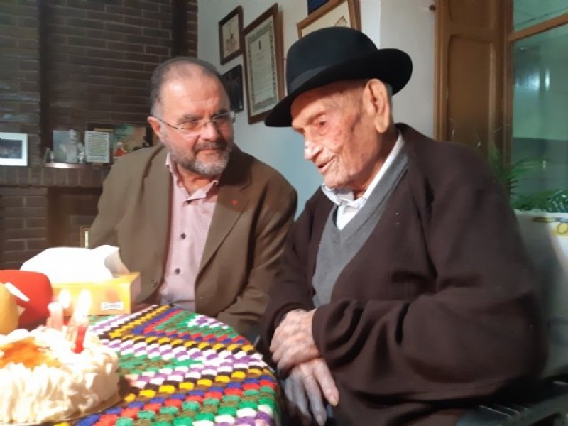 <span style='color:#780948'>ARCHIVED</span> - Murcian Trovero dies at 108 years old
