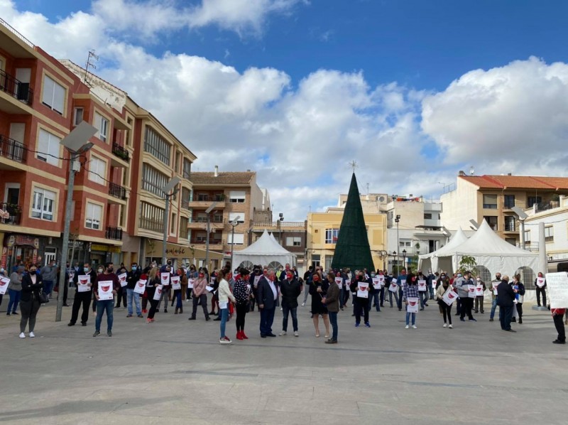 <span style='color:#780948'>ARCHIVED</span> - Torre Pacheco hostelry sector protests against continued closure of their businesses