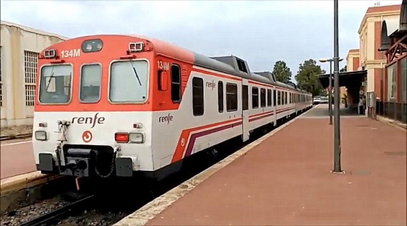 <span style='color:#780948'>ARCHIVED</span> - Political fur flies over temporary closure of Águilas to Murcia local railway service