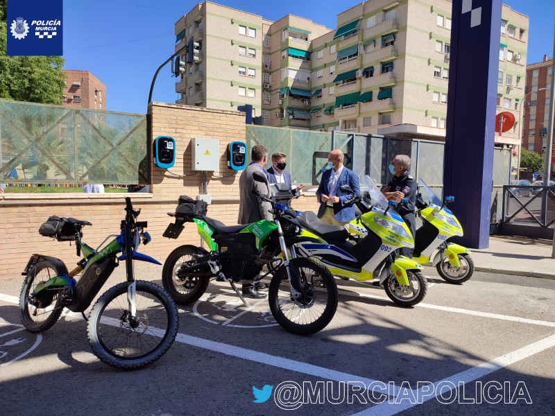 <span style='color:#780948'>ARCHIVED</span> - Murcia police go electric