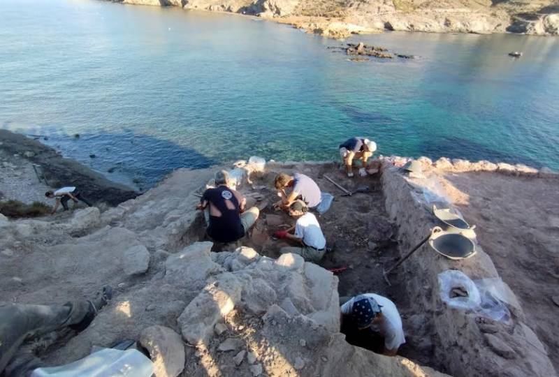 <span style='color:#780948'>ARCHIVED</span> - 5th century fish salting tank discovered on the Isla del Fraile in Aguilas