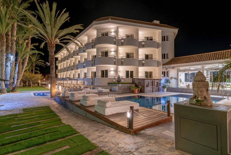 Ramada Resort by Wyndham, the flagship hotel of Puerto de Mazarron
