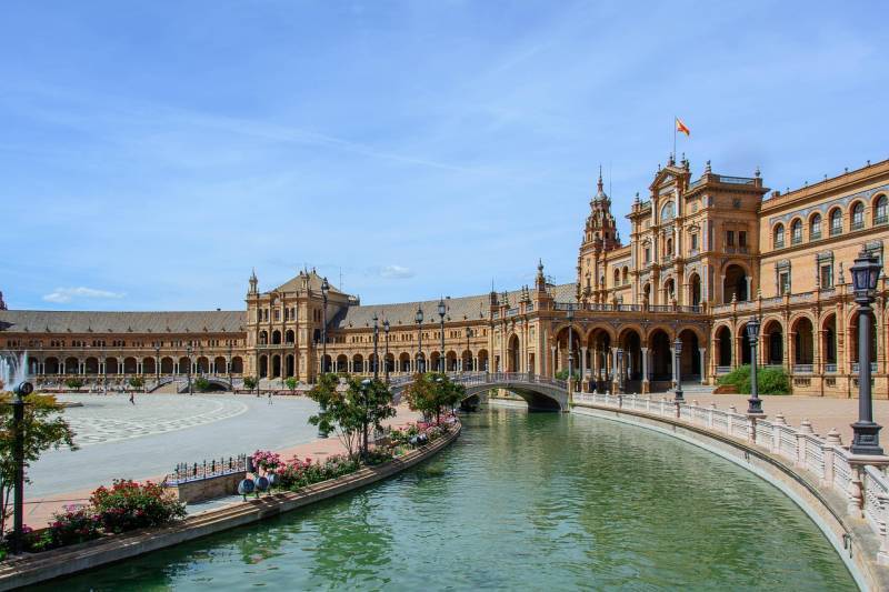 Spanish News Today Editors Roundup Weekly Bulletin Jan 30