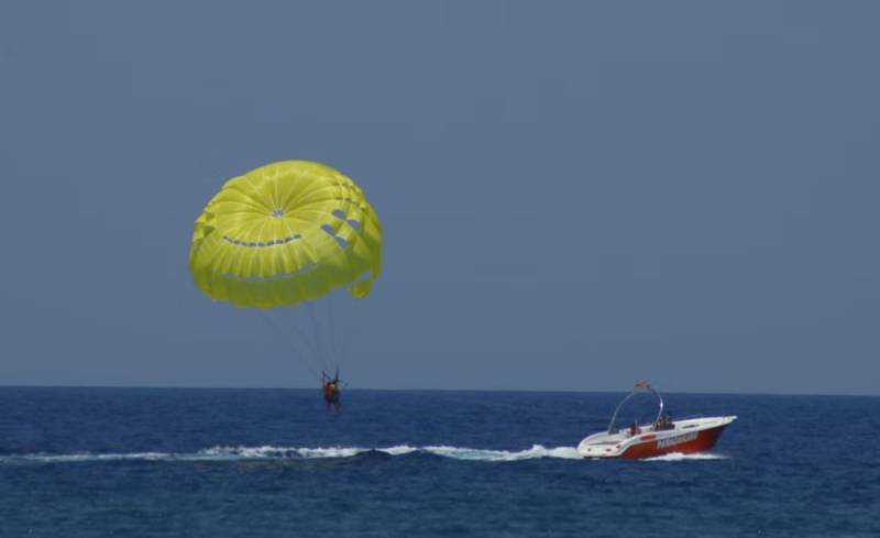 Two people investigated after fatal parasailing accident off Benidorm